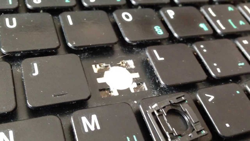 How-to-Clean-Laptop-Keyboard